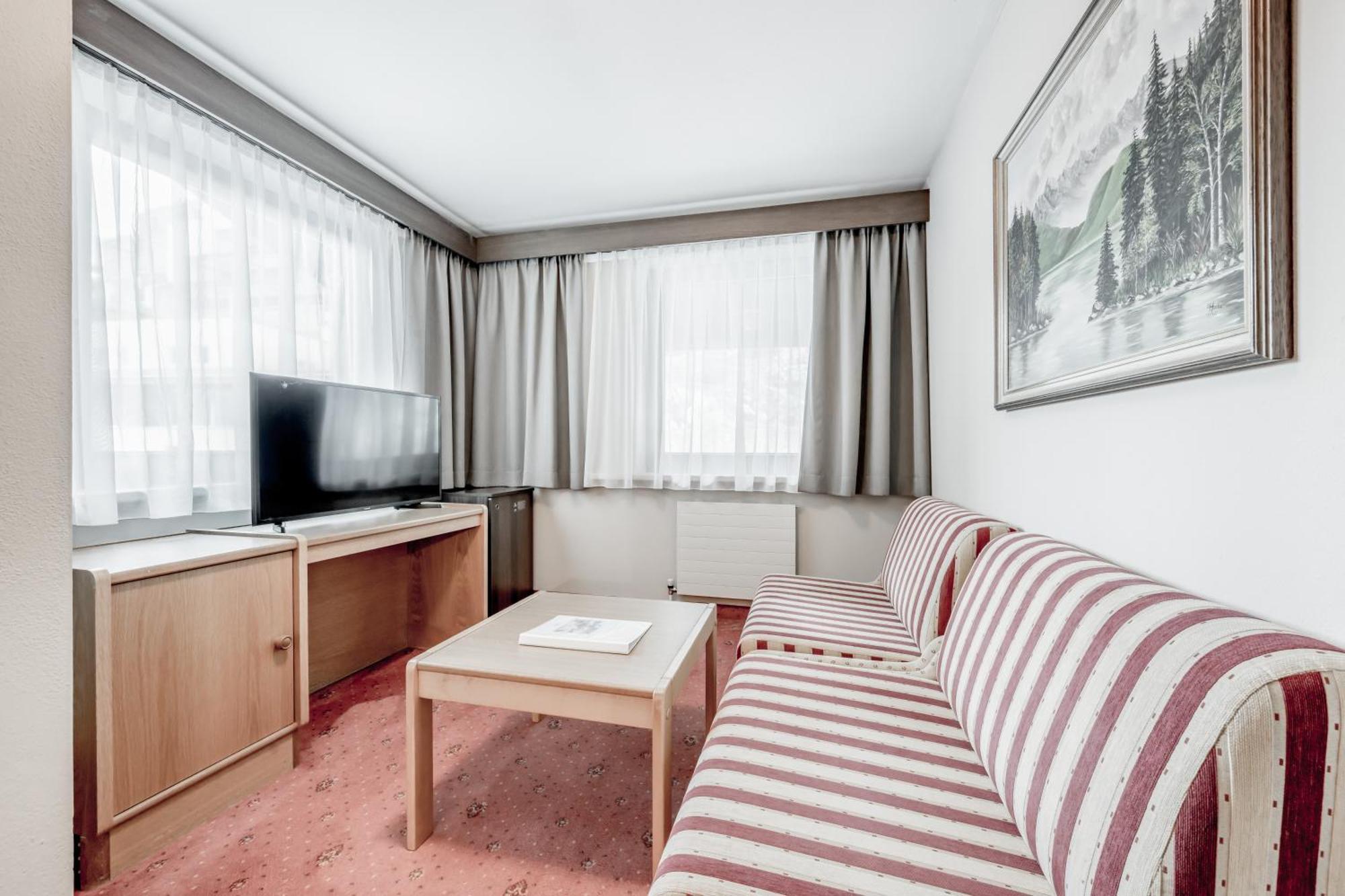Hotel Sportiv By Vaya Обергургл Екстериор снимка